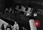 Standbild USS Franklin Pazifik, 1945, aus Sekunde 37 historischem Filmmaterial Videoclip 65675071582