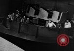 Standbild USS Franklin Pazifik, 1945, aus Sekunde 44 historischem Filmmaterial Videoclip 65675071582