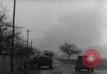 Image des soldats américains Gemunden Allemagne, 1945, de la seconde 23 séquences d'archives historiques vidéo 65675071589