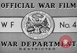 Standbild Walkie-Talkie- United States USA, 1943, aus Sekunde 10 historischem Filmmaterial Videoclip 65675071596