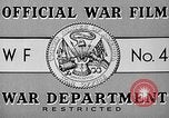 Standbild Walkie-Talkie- United States USA, 1943, aus Sekunde 11 historischem Filmmaterial Videoclip 65675071596