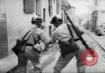 Image émeutes de rue l'Algérie, 1961, de la seconde 38 séquences d'archives historiques vidéo 65675071615