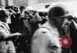 Image émeutes de rue l'Algérie, 1961, de la seconde 51 séquences d'archives historiques vidéo 65675071615