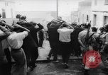 Image émeutes de rue l'Algérie, 1961, de la seconde 57 séquences d'archives historiques vidéo 65675071615