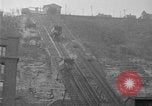 Standbild Pittsburgh Neigung Eisenbahn in Betrieb ca 1917 Pittsburgh Pennsylvania USA, 1917, aus Sekunde 6 historischem Filmmaterial Videoclip 65675071640