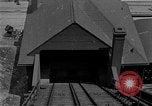 Standbild Pittsburgh Neigung Eisenbahn in Betrieb ca 1917 Pittsburgh Pennsylvania USA, 1917, aus Sekunde 41 historischem Filmmaterial Videoclip 65675071640