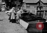 Standbild Touristen Saint Lawrence Island Alaska USA, 1919, aus Sekunde 4 historischem Filmmaterial Videoclip 65675071643