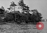 Standbild Touristen Saint Lawrence Island Alaska USA, 1919, aus Sekunde 34 historischem Filmmaterial Videoclip 65675071643