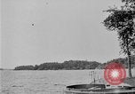 Standbild Boote Saint Lawrence Island Alaska USA, 1919, aus Sekunde 47 historischem Filmmaterial Videoclip 65675071644