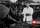 Standbild Kaugummi United States USA, 1919, aus Sekunde 24 historischem Filmmaterial Videoclip 65675071646