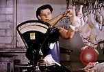 Standbild Ernte Hühner Früchte und vegatables United States USA, 1956, aus Sekunde 9 historischem Filmmaterial Videoclip 65675071652