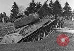 Standbild American M-4 Tank Liezen Österreich, 1945, aus Sekunde 6 historischem Filmmaterial Videoclip 65675071653