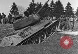 Standbild American M-4 Tank Liezen Österreich, 1945, aus Sekunde 10 historischem Filmmaterial Videoclip 65675071653