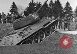 Standbild American M-4 Tank Liezen Österreich, 1945, aus Sekunde 11 historischem Filmmaterial Videoclip 65675071653