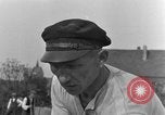 Image termine tombes Allemagne, 1945, de la seconde 23 séquences d'archives historiques vidéo 65675071657