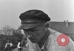 Image termine tombes Allemagne, 1945, de la seconde 24 séquences d'archives historiques vidéo 65675071657