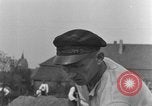 Image termine tombes Allemagne, 1945, de la seconde 27 séquences d'archives historiques vidéo 65675071657