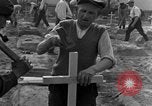 Image termine tombes Allemagne, 1945, de la seconde 33 séquences d'archives historiques vidéo 65675071657