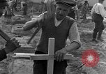 Image termine tombes Allemagne, 1945, de la seconde 35 séquences d'archives historiques vidéo 65675071657