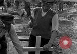 Image termine tombes Allemagne, 1945, de la seconde 44 séquences d'archives historiques vidéo 65675071657