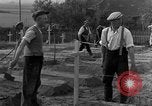Image termine tombes Allemagne, 1945, de la seconde 52 séquences d'archives historiques vidéo 65675071657