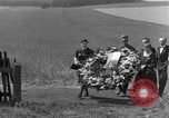 Image service funèbre Allemagne, 1945, de la seconde 19 séquences d'archives historiques vidéo 65675071658