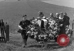 Image service funèbre Allemagne, 1945, de la seconde 21 séquences d'archives historiques vidéo 65675071658
