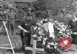 Image service funèbre Allemagne, 1945, de la seconde 34 séquences d'archives historiques vidéo 65675071658