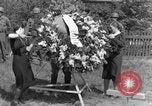 Image service funèbre Allemagne, 1945, de la seconde 38 séquences d'archives historiques vidéo 65675071658