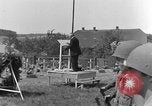Image service funèbre Allemagne, 1945, de la seconde 48 séquences d'archives historiques vidéo 65675071658