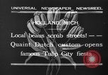 Standbild tulip time Holland Michigan USA, 1932, aus Sekunde 4 historischem Filmmaterial Videoclip 65675071662