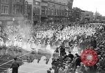 Standbild tulip time Holland Michigan USA, 1932, aus Sekunde 20 historischem Filmmaterial Videoclip 65675071662