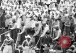 Standbild tulip time Holland Michigan USA, 1932, aus Sekunde 25 historischem Filmmaterial Videoclip 65675071662