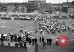 Standbild Shirts abgerissen während der jährlichen Stroh Rennen Chicago Illinois USA, 1932, aus Sekunde 17 historischem Filmmaterial Videoclip 65675071663