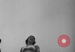Image concours de beauté Venice Beach Los Angeles California USA, 1939, de la seconde 15 séquences d'archives historiques vidéo 65675071714