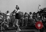 Image concours de beauté Venice Beach Los Angeles California USA, 1939, de la seconde 38 séquences d'archives historiques vidéo 65675071714