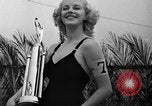 Image concours de beauté Venice Beach Los Angeles California USA, 1939, de la seconde 53 séquences d'archives historiques vidéo 65675071714