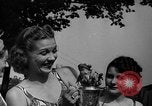 Image grenouilles sautent New York United States USA, 1939, de la seconde 27 séquences d'archives historiques vidéo 65675071716