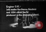 Standbild Herstellung und Montage von Studebaker Autos South Bend Indiana USA, 1920, aus Sekunde 1 historischem Filmmaterial Videoclip 65675071730