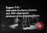 Standbild Herstellung und Montage von Studebaker Autos South Bend Indiana USA, 1920, aus Sekunde 8 historischem Filmmaterial Videoclip 65675071730