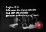 Standbild Herstellung und Montage von Studebaker Autos South Bend Indiana USA, 1920, aus Sekunde 10 historischem Filmmaterial Videoclip 65675071730