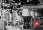 Standbild Endmontage von Studebaker Autos im Werk South Bend Indiana USA, 1920, aus Sekunde 30 historischem Filmmaterial Videoclip 65675071731
