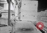 Standbild Automobile für den Export in der Studebaker Fabrik in Amerika United States USA, 1920, aus Sekunde 33 historischem Filmmaterial Videoclip 65675071732