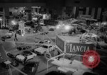 Standbild Internationale Automobilausstellung New York United States USA, 1959, aus Sekunde 8 historischem Filmmaterial Videoclip 65675071750