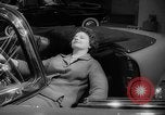 Standbild Internationale Automobilausstellung New York United States USA, 1959, aus Sekunde 18 historischem Filmmaterial Videoclip 65675071750