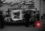 Standbild Internationale Automobilausstellung New York United States USA, 1959, aus Sekunde 34 historischem Filmmaterial Videoclip 65675071750