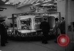 Standbild Internationale Automobilausstellung New York United States USA, 1959, aus Sekunde 36 historischem Filmmaterial Videoclip 65675071750