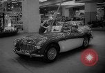 Standbild Internationale Automobilausstellung New York United States USA, 1959, aus Sekunde 40 historischem Filmmaterial Videoclip 65675071750