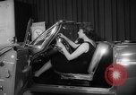 Standbild Internationale Automobilausstellung New York United States USA, 1959, aus Sekunde 55 historischem Filmmaterial Videoclip 65675071750
