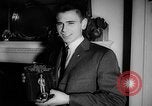 Standbild John Drupa New York United States USA, 1959, aus Sekunde 18 historischem Filmmaterial Videoclip 65675071752